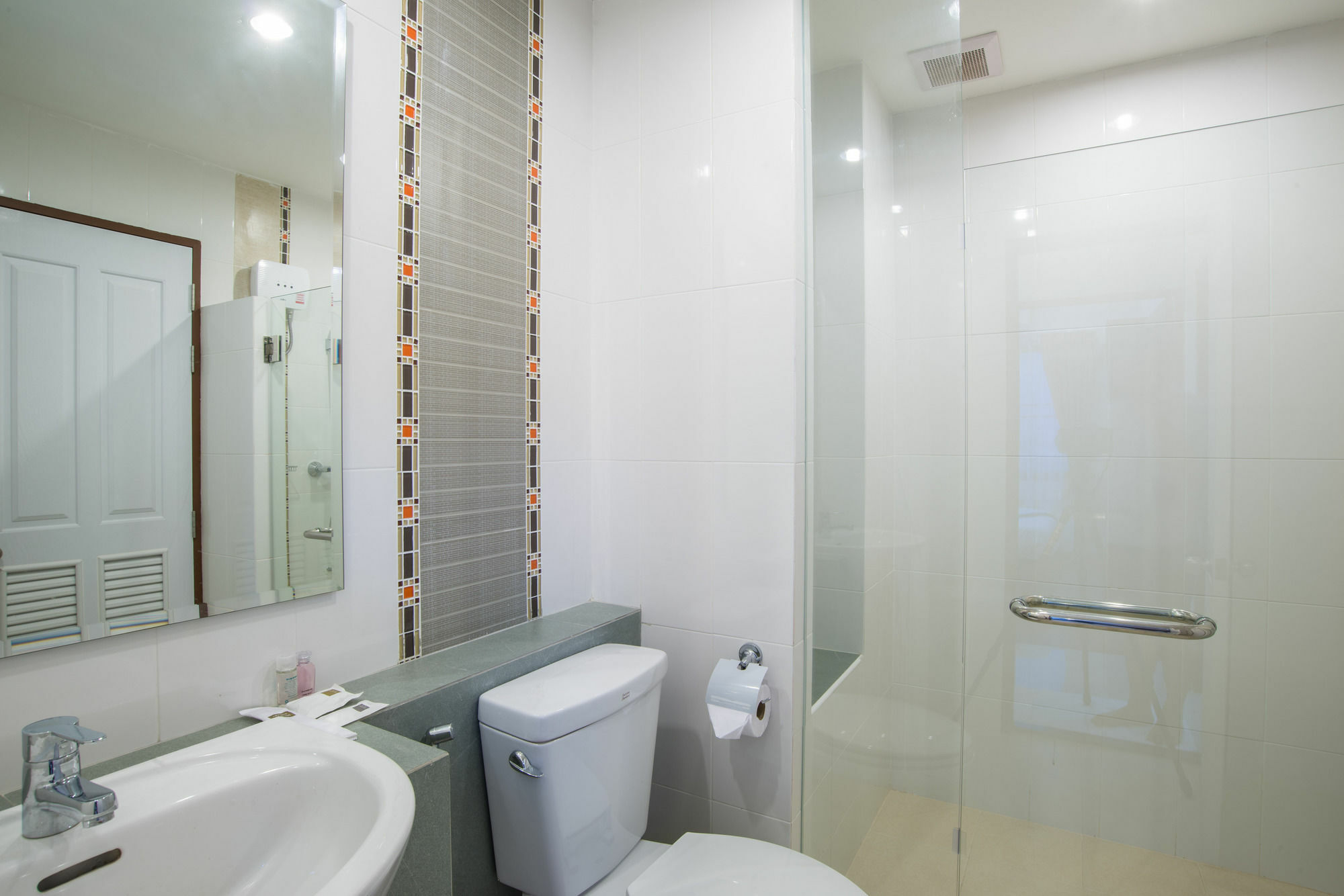 V-Twin Donjan Service Apartment Chiang Mai Eksteriør billede
